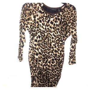 LEOPARD!! Super cute top. Size small